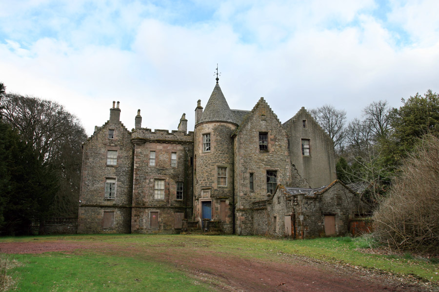 Exploring the Carmichael estate Stravaiging around Scotland